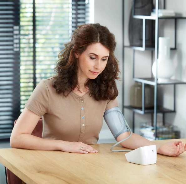 Omron M2 Intellisense Hafızalı Compact Tansiyon Aleti